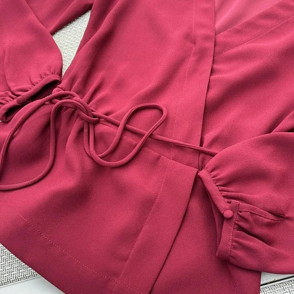 J Crew Burgundy Faux Wrap Top with side zipper vneck size 0 - Picture 4 of 14